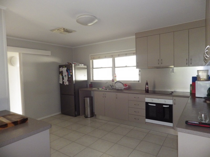 9 Borland Street, Roma QLD 4455