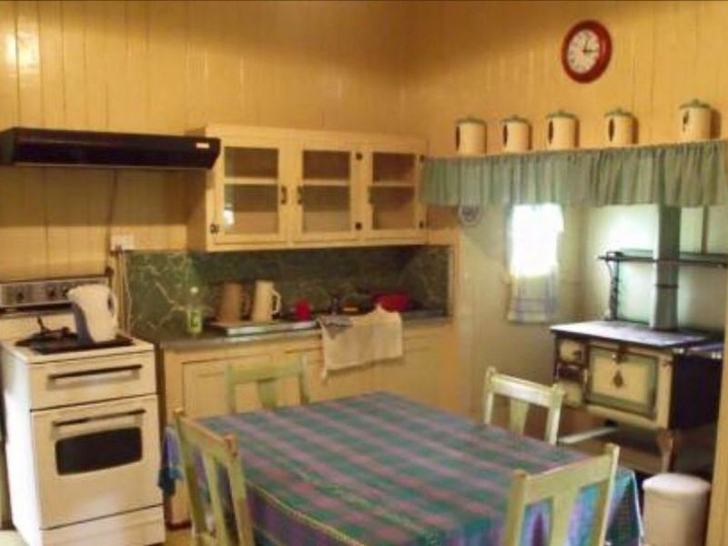 17 Phillip Street, Roma QLD 4455