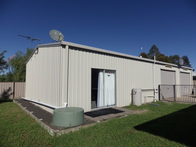 8 Beetson Drive, Roma QLD 4455