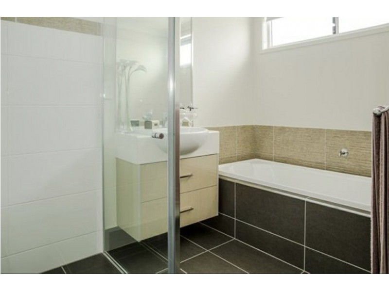 8 Clearview Drive, Roma QLD 4455