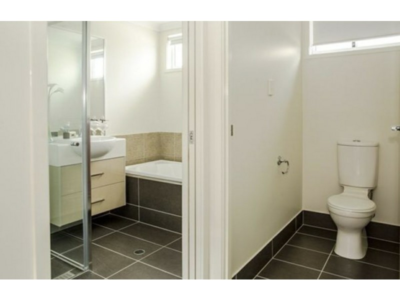 8 Clearview Drive, Roma QLD 4455