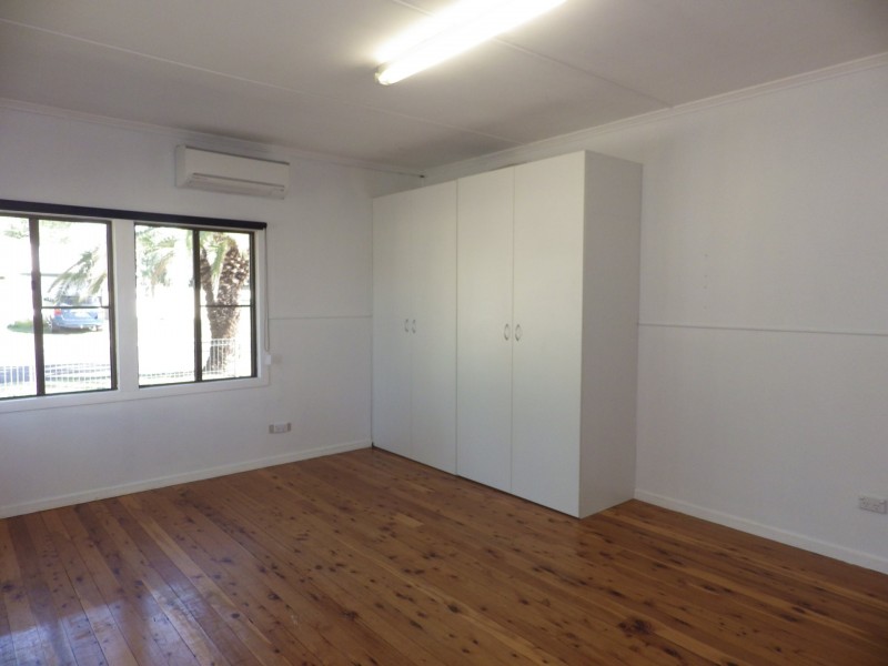 37 Taylor Street, Roma QLD 4455