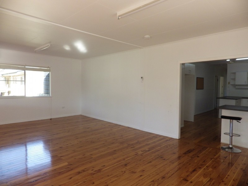 37 Taylor Street, Roma QLD 4455