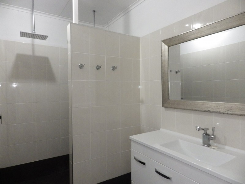 37 Taylor Street, Roma QLD 4455