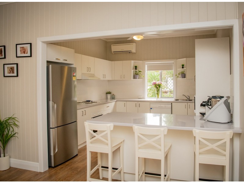 129 Miscamble Street, Roma QLD 4455