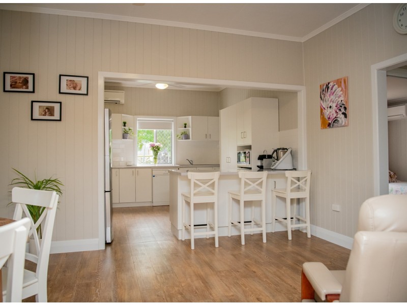 129 Miscamble Street, Roma QLD 4455