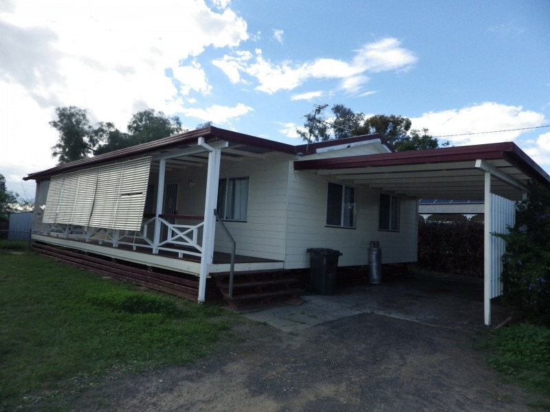 21 Powell Street, Roma QLD 4455