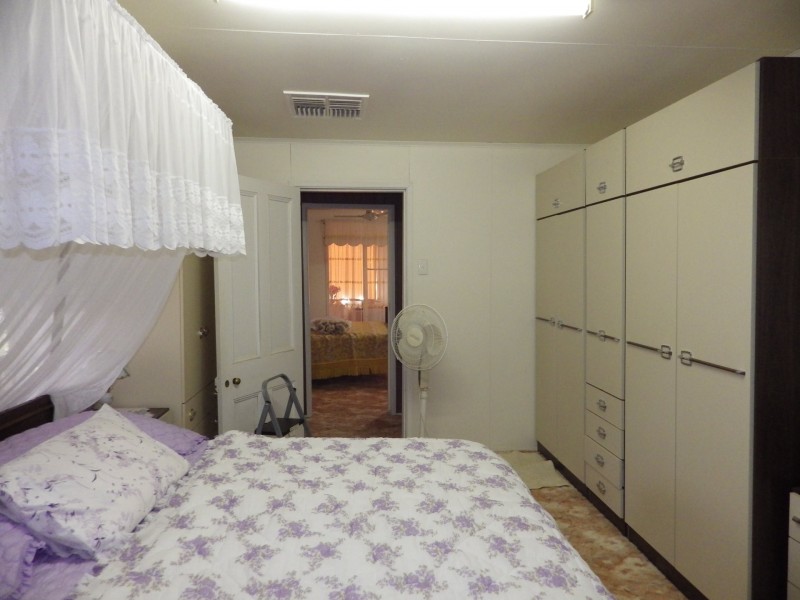 43 Russell Street, Wallumbilla QLD 4428