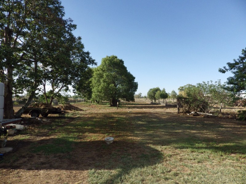 43 Russell Street, Wallumbilla QLD 4428