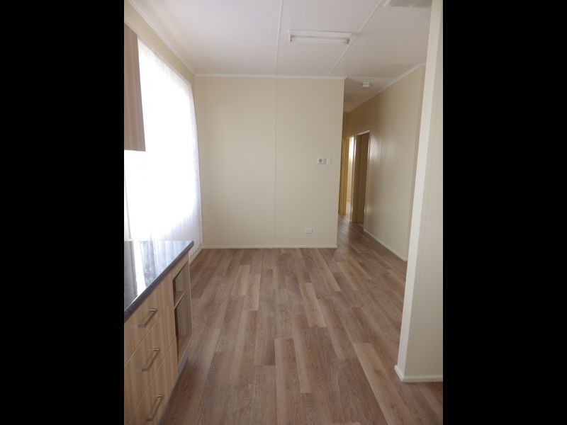 4 Russell Street, Roma QLD 4455