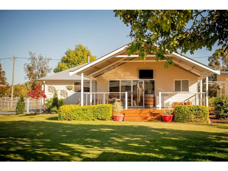 42 Feather Street, Roma QLD 4455