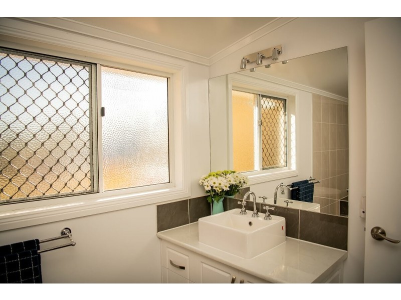 42 Feather Street, Roma QLD 4455