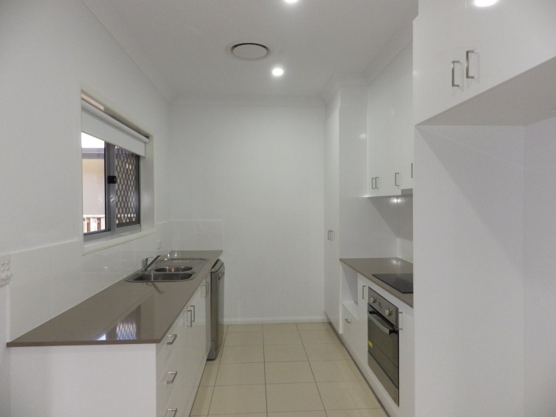 12 Clearview Drive, Roma QLD 4455