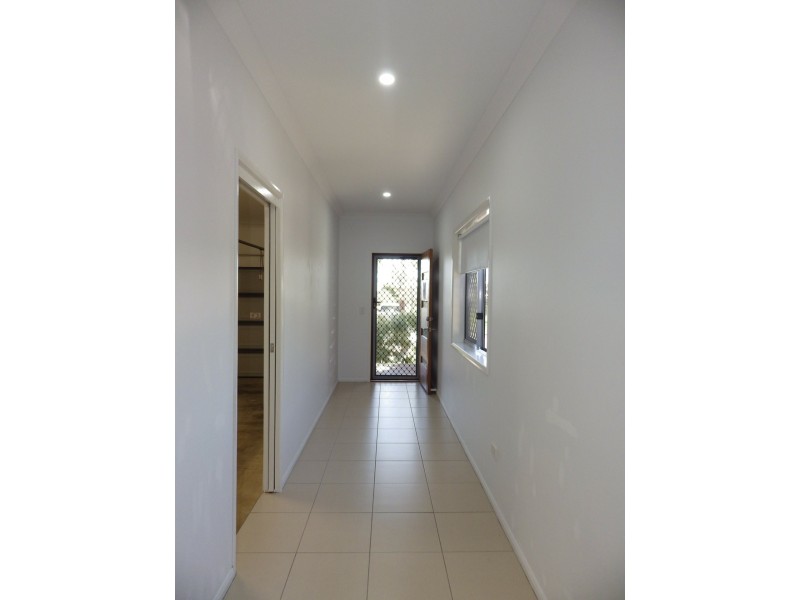 12 Clearview Drive, Roma QLD 4455