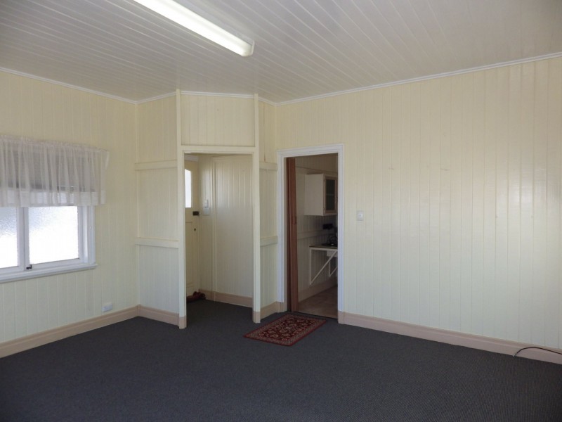76 Alice Street, Mitchell QLD 4465
