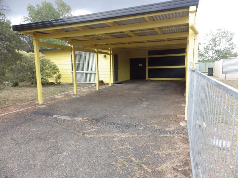 17 Beitz Street, Roma QLD 4455