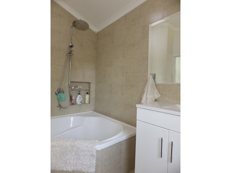 12 Mayne Street, Roma QLD 4455