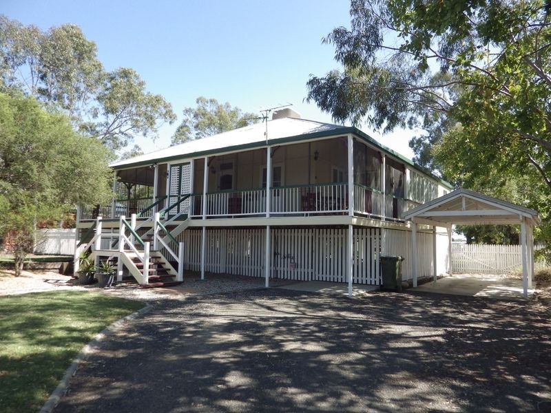 9 Miscamble Street, Roma QLD 4455