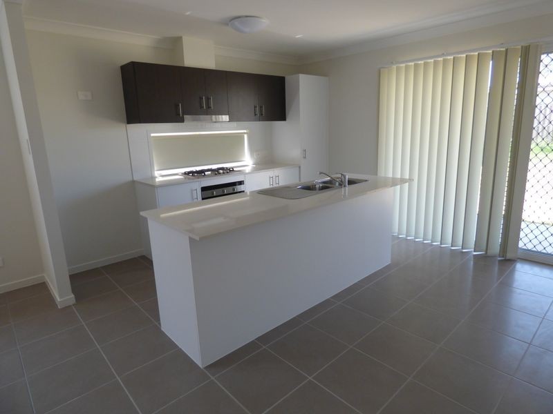 7 Lomandra Avenue, Roma QLD 4455