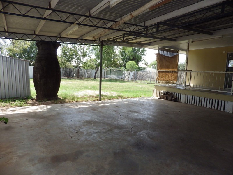 15 Lewis Street, Roma QLD 4455