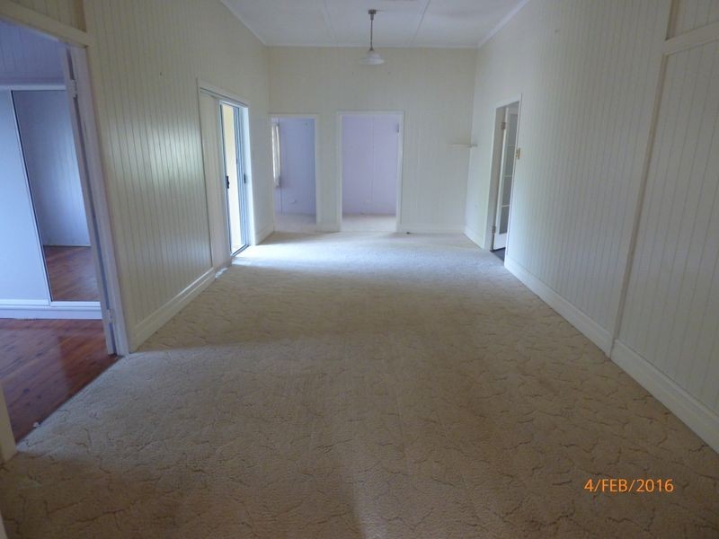 24 McDowall Street, Roma QLD 4455