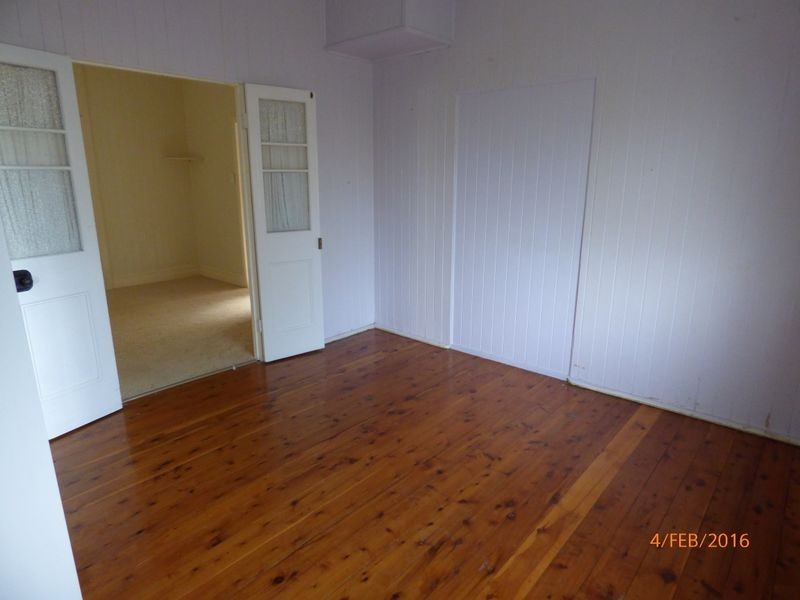24 McDowall Street, Roma QLD 4455