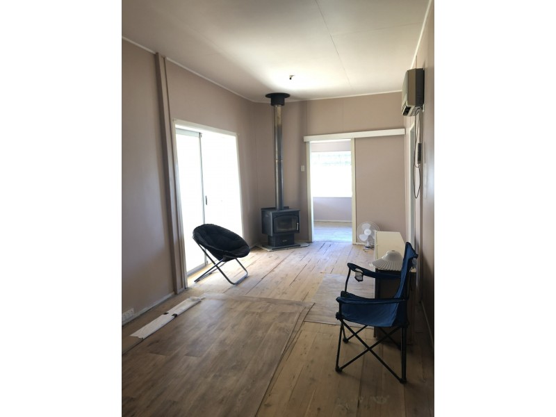 56 Hutton Street, Injune QLD 4454