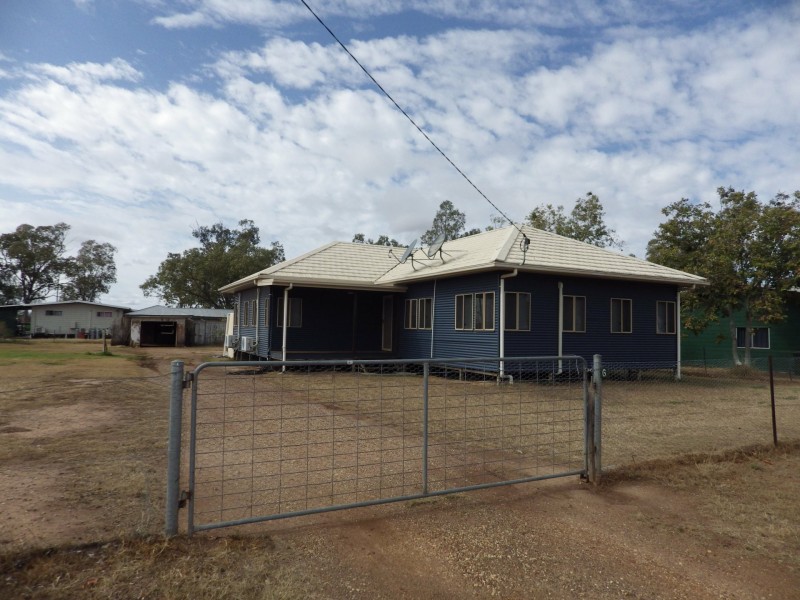 6-8 Landsborough Street, Wallumbilla QLD 4428