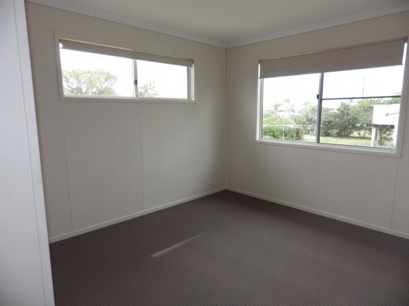 12 Luff Street, Roma QLD 4455