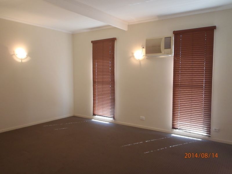 9 Wright Street, Roma QLD 4455