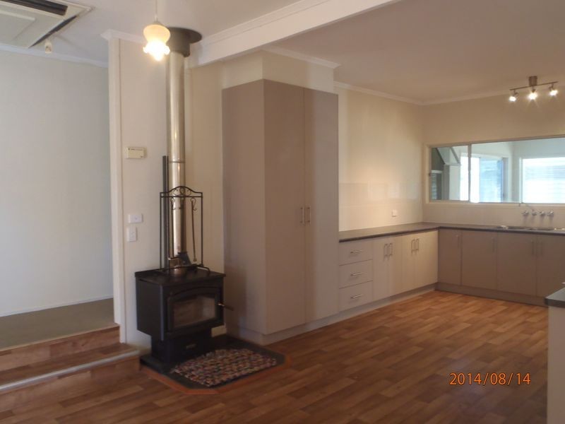 9 Wright Street, Roma QLD 4455