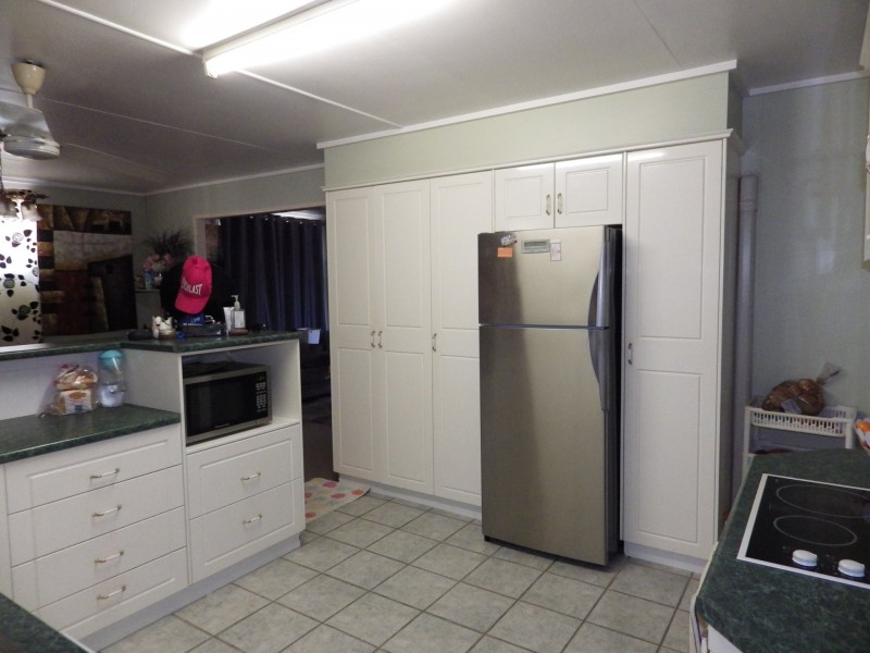 14 Lewis Street, Roma QLD 4455