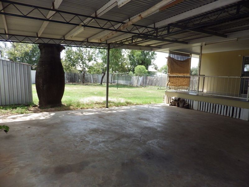 15 Lewis Street, Roma QLD 4455