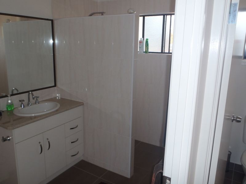 40 Raglan Street, Roma QLD 4455