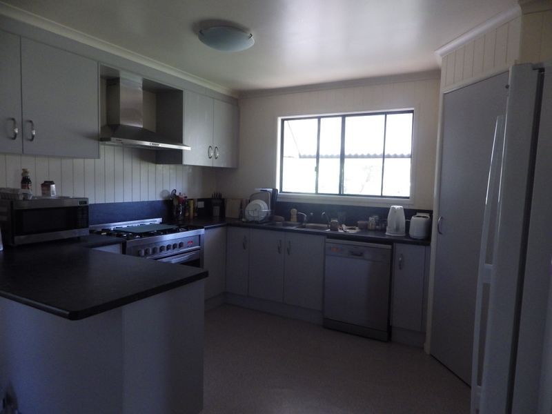 27A Allen Street, Roma QLD 4455