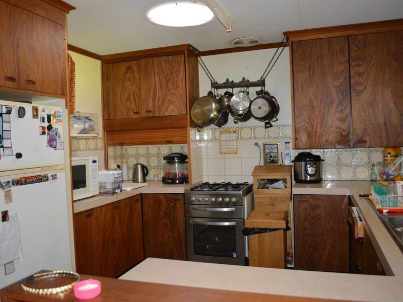 9 Lalors Lane, Roma QLD 4455