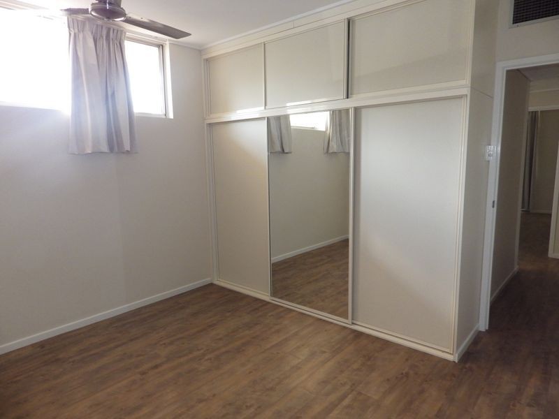 2 Nightingale Street, Roma QLD 4455