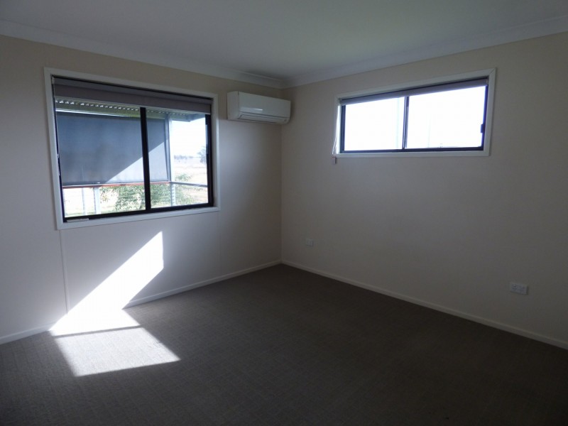 33 Robusta Drive, Roma QLD 4455