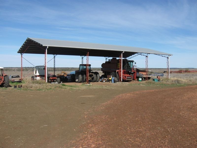 ‘Hillcrest Northern Road, Wallumbilla QLD 4428