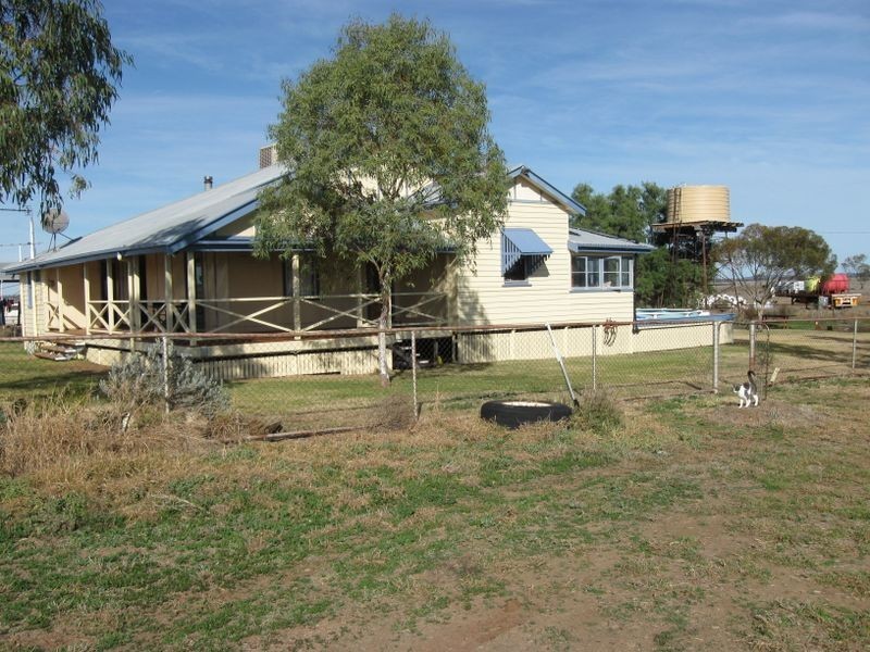 ‘Hillcrest Northern Road, Wallumbilla QLD 4428