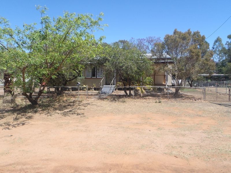 3-5 Gregory Street, Roma QLD 4455