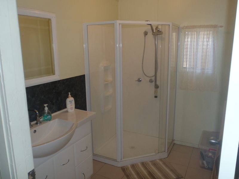 3-5 Gregory Street, Roma QLD 4455