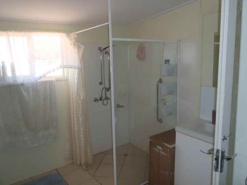 3-5 Gregory Street, Roma QLD 4455