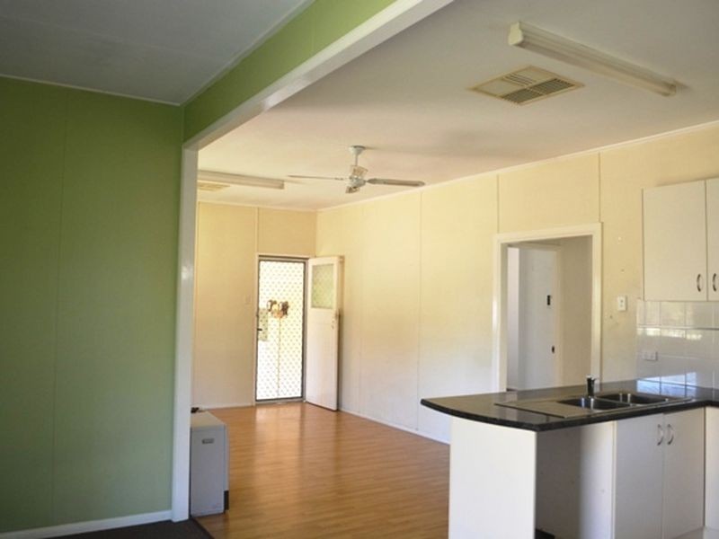 23 Saunders Street, Roma QLD 4455