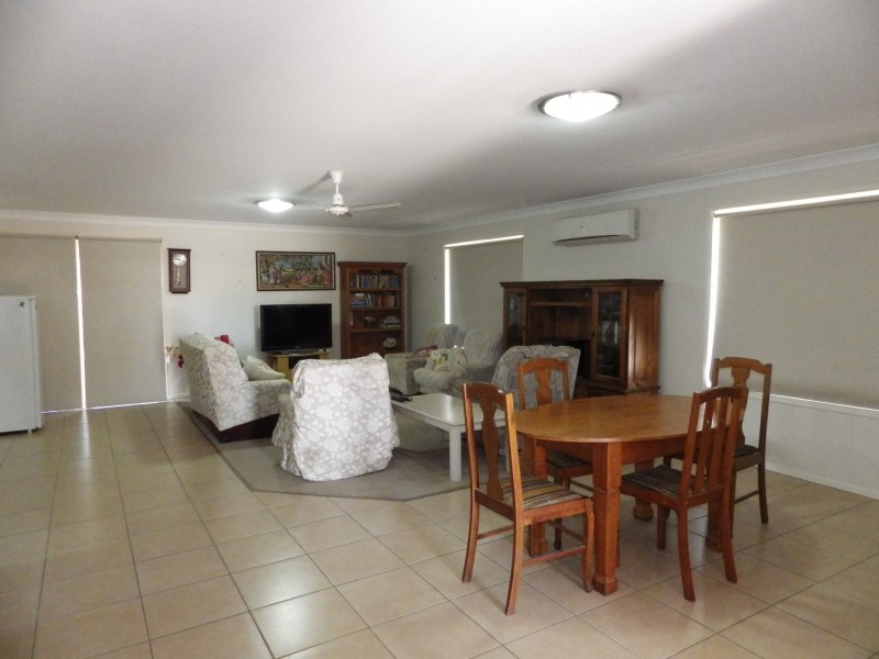 34 Lovell Street, Roma QLD 4455