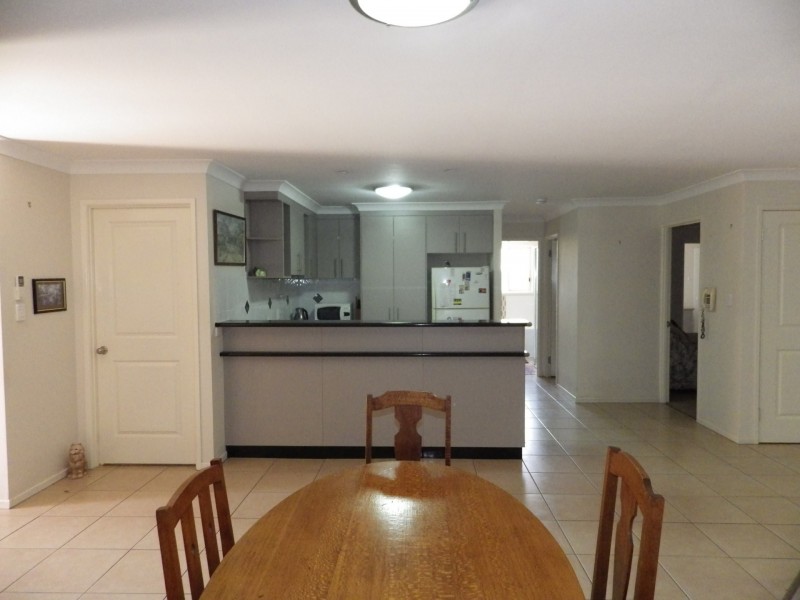 34 Lovell Street, Roma QLD 4455