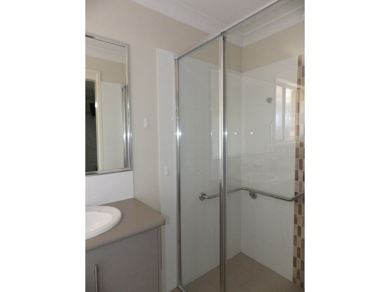 34 Lovell Street, Roma QLD 4455