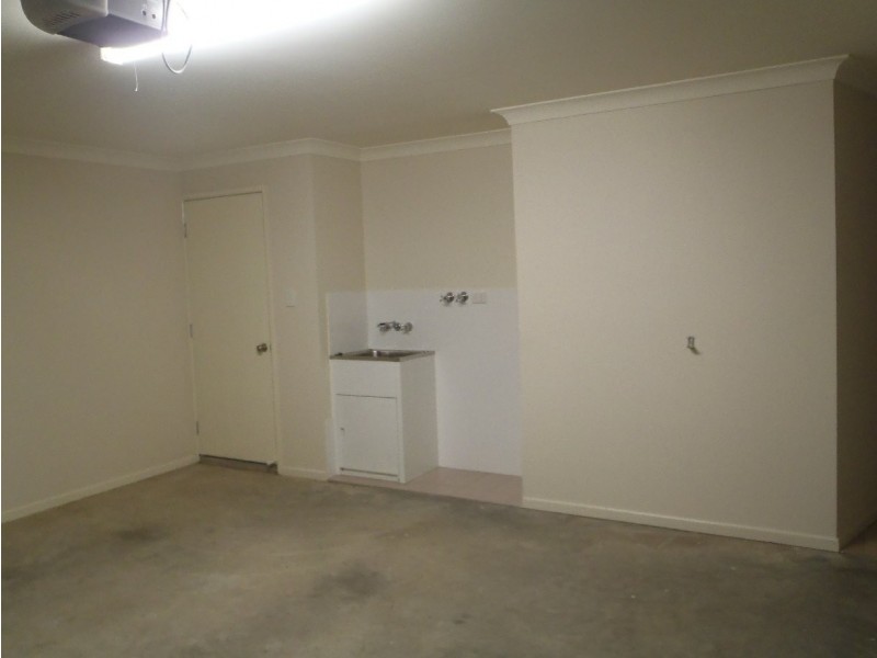 34 Lovell Street, Roma QLD 4455