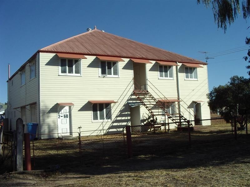 2/60 Chrystal Street, Roma QLD 4455
