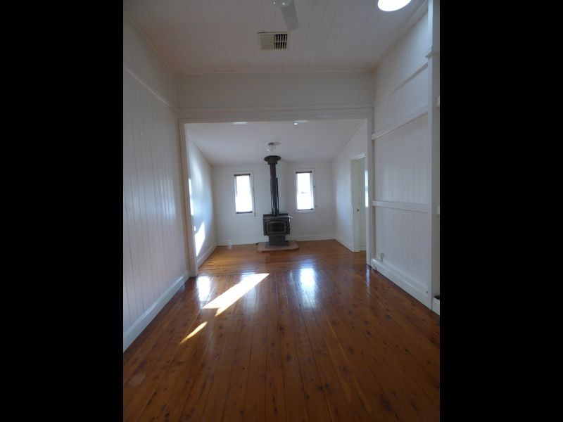 20 McDowall Street, Roma QLD 4455